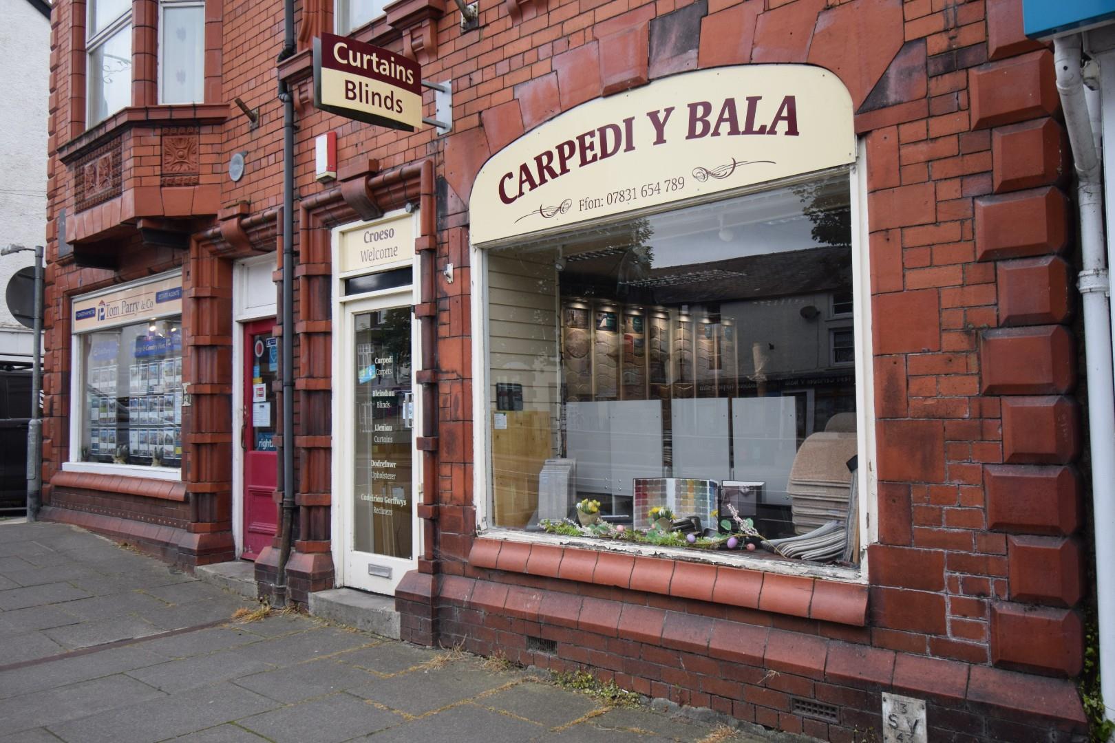 COMMERCIAL/RETAIL PREMISSES